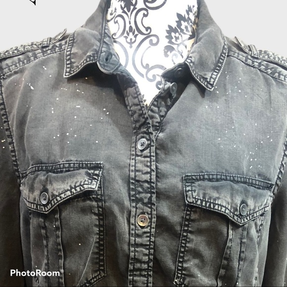 American EAGLE charcoal gray button up top - Picture 2 of 7